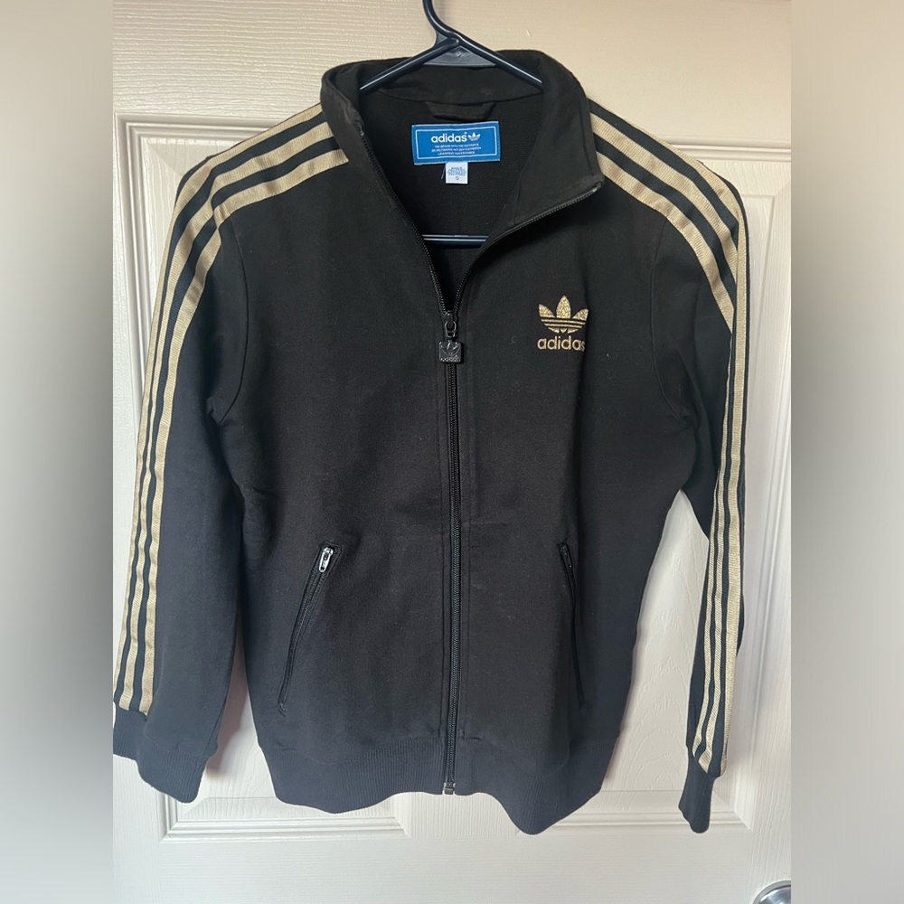 Vintage Adidas jacket .
